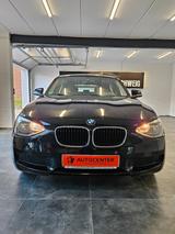 BMW 114 Baureihe 1 Lim. 5-trg. 114 i - schwarze BMW 114