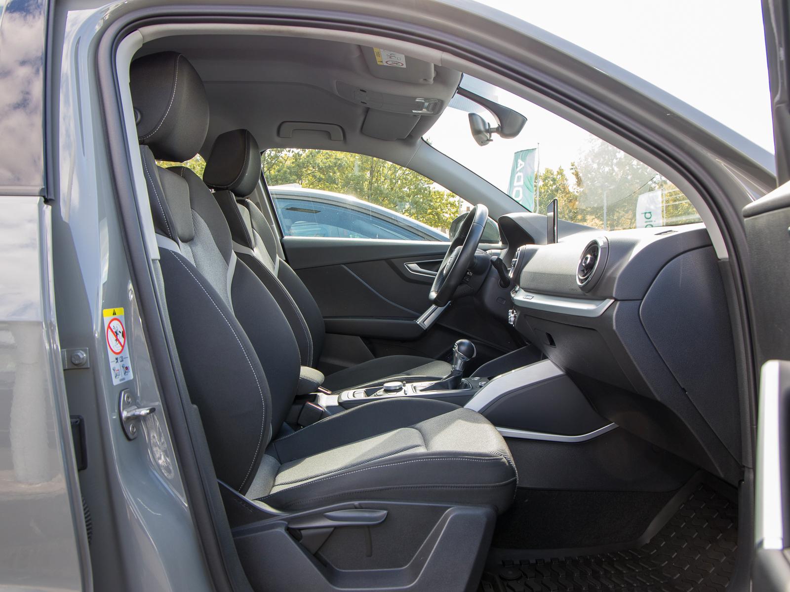 Audi Q2 1.4 TFSI S tronic sport NAVI LED PDC GJ-REIFE