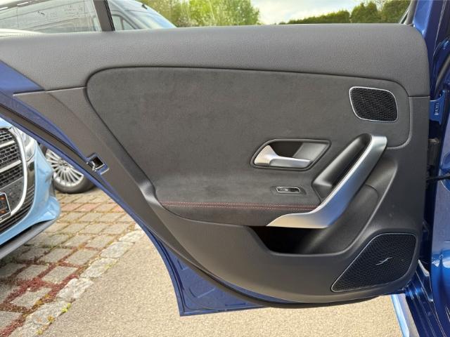 Mercedes-Benz A 250 e AMG Line Premium+ Night Fahrassistenz