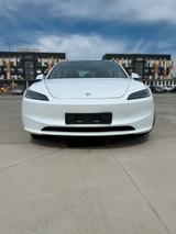 Tesla Model 3 RWD Highland 2025 (208 kW) - Tesla Model 3: Highland