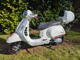 Vespa GTS 300 Supersport  - VESPA 300 GTS SUPERSPORT