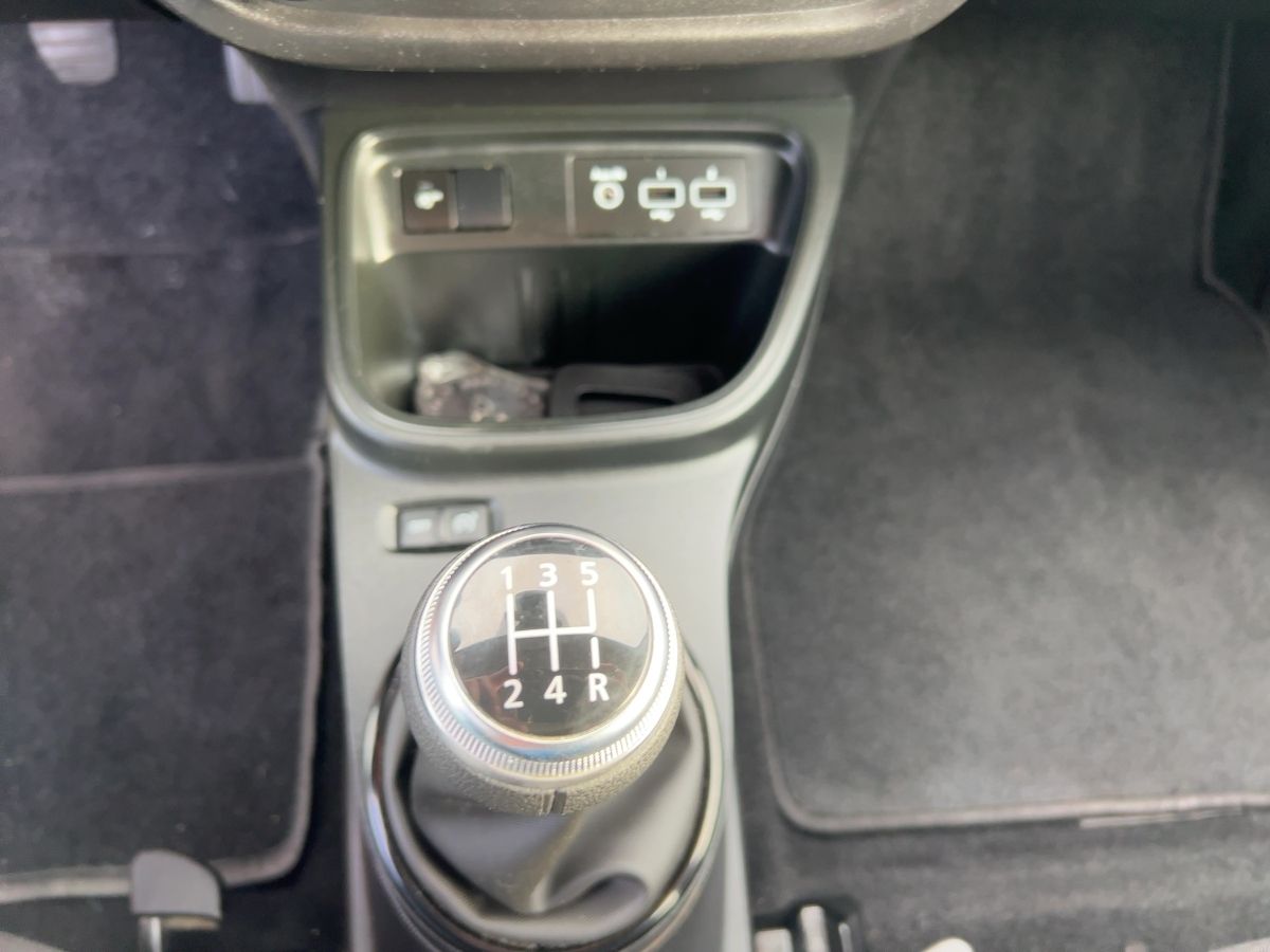 Fahrzeugabbildung Renault Twingo ZEN SCe 65 - mit KI generiert/bearbeitet