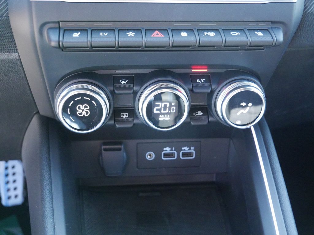 Fahrzeugabbildung Renault Clio Esprit Alpine E-Tech Full Hybrid 145