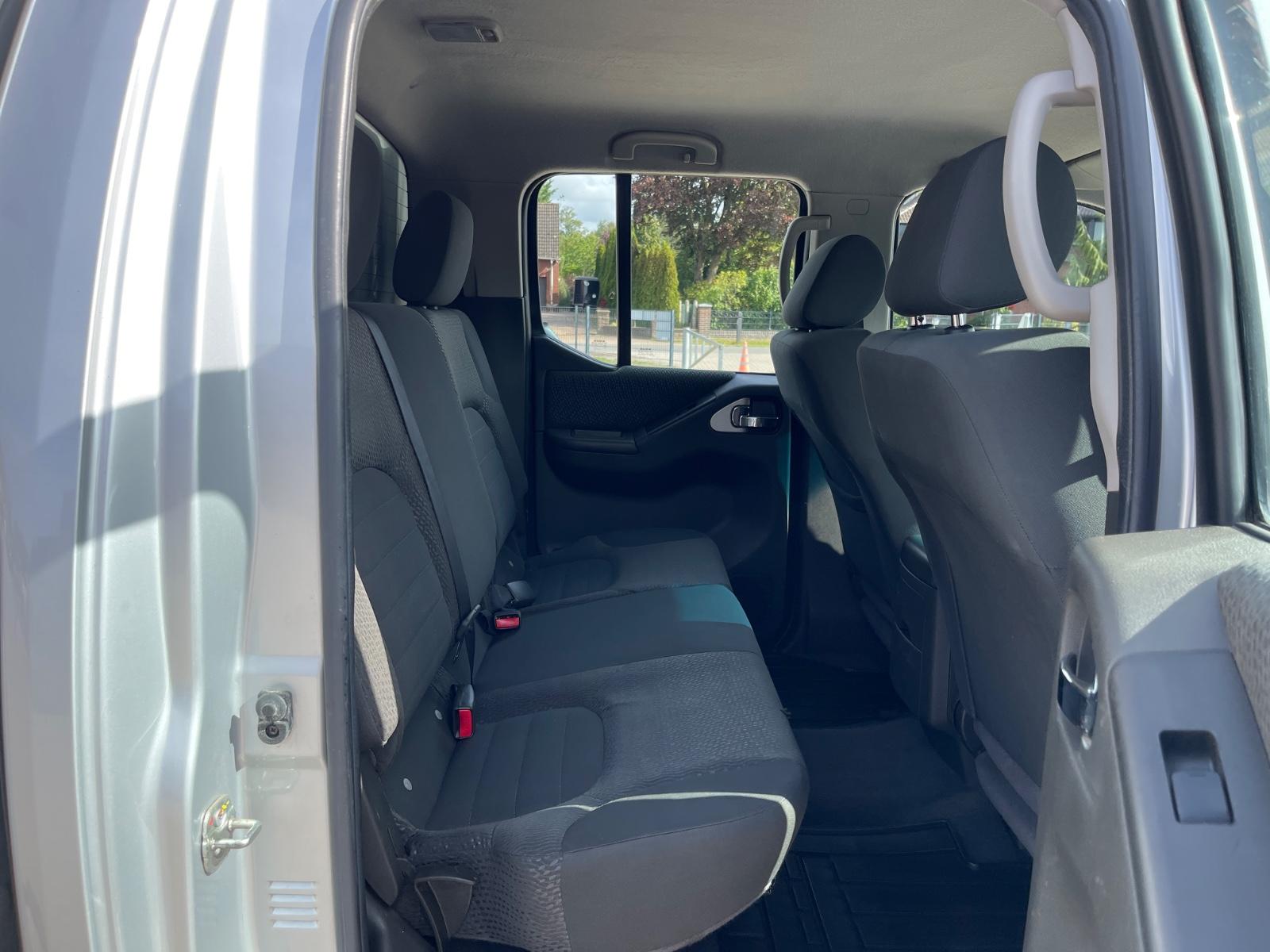 NISSAN NAVARA 190CH PICKUP DOUBLE CAB SE 4X4