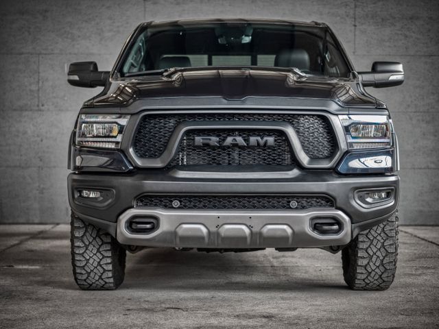 Dodge RAM 1500 5.7 V8 Hemi Crew Cab * REBEL *