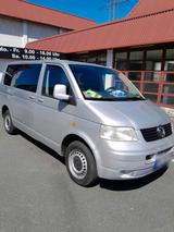 Volkswagen Vw Bus T5 1,9Tdi 8 Sitzer mit Klimaanlage - VW T5 Multivan in Oberhausen