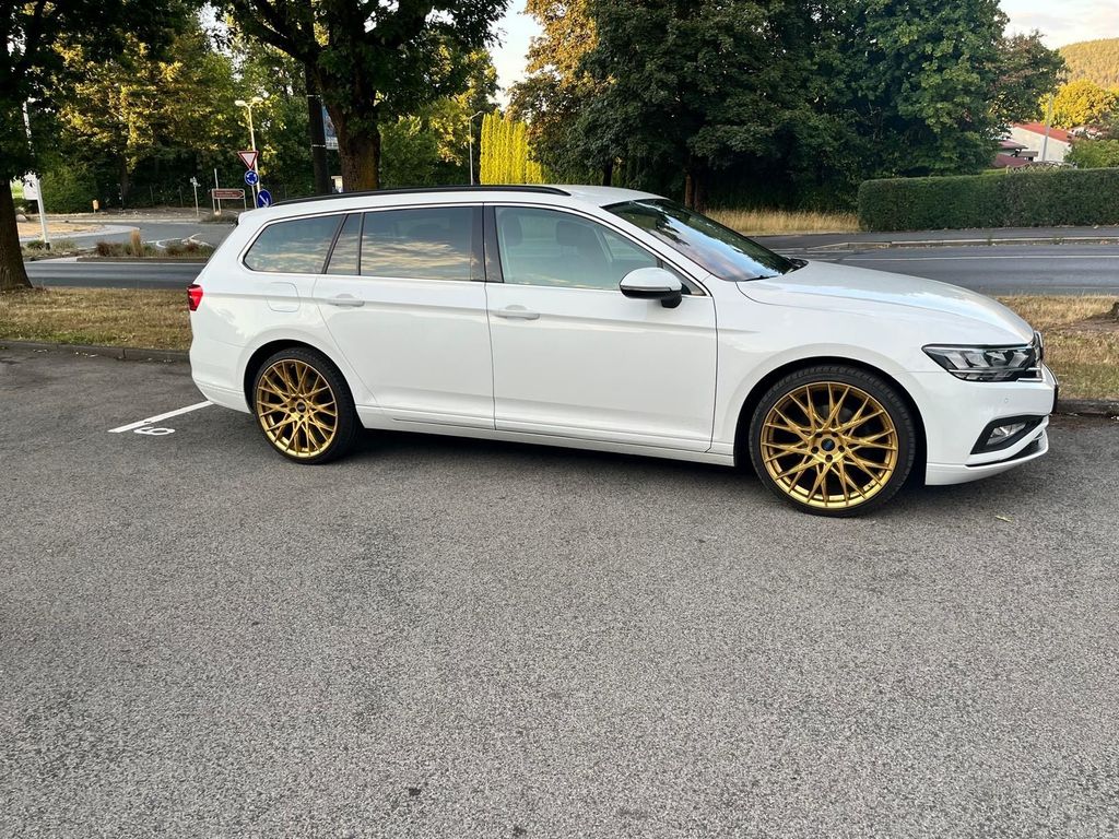 Image of Volkswagen Passat Variant