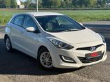 Hyundai i30 1.6 FIFA World Cup Edition *Sitz-HZ*PDC*AUX* - Hyundai i30: Fifa World Cup Edition