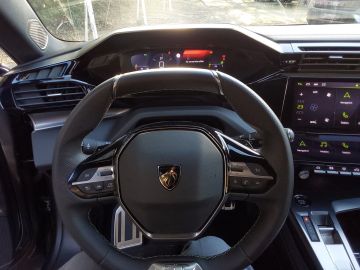 Peugeot 408 - 12