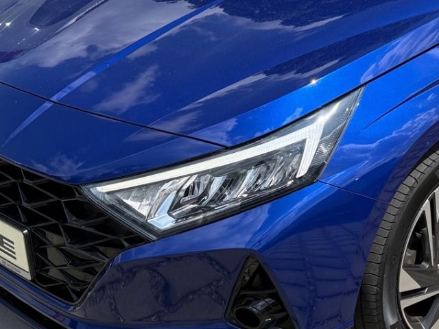 Fahrzeugabbildung Hyundai i20 Advanced 1.0 T-GDI +CARPLAY+TEMPOMAT+SHZ+RFK