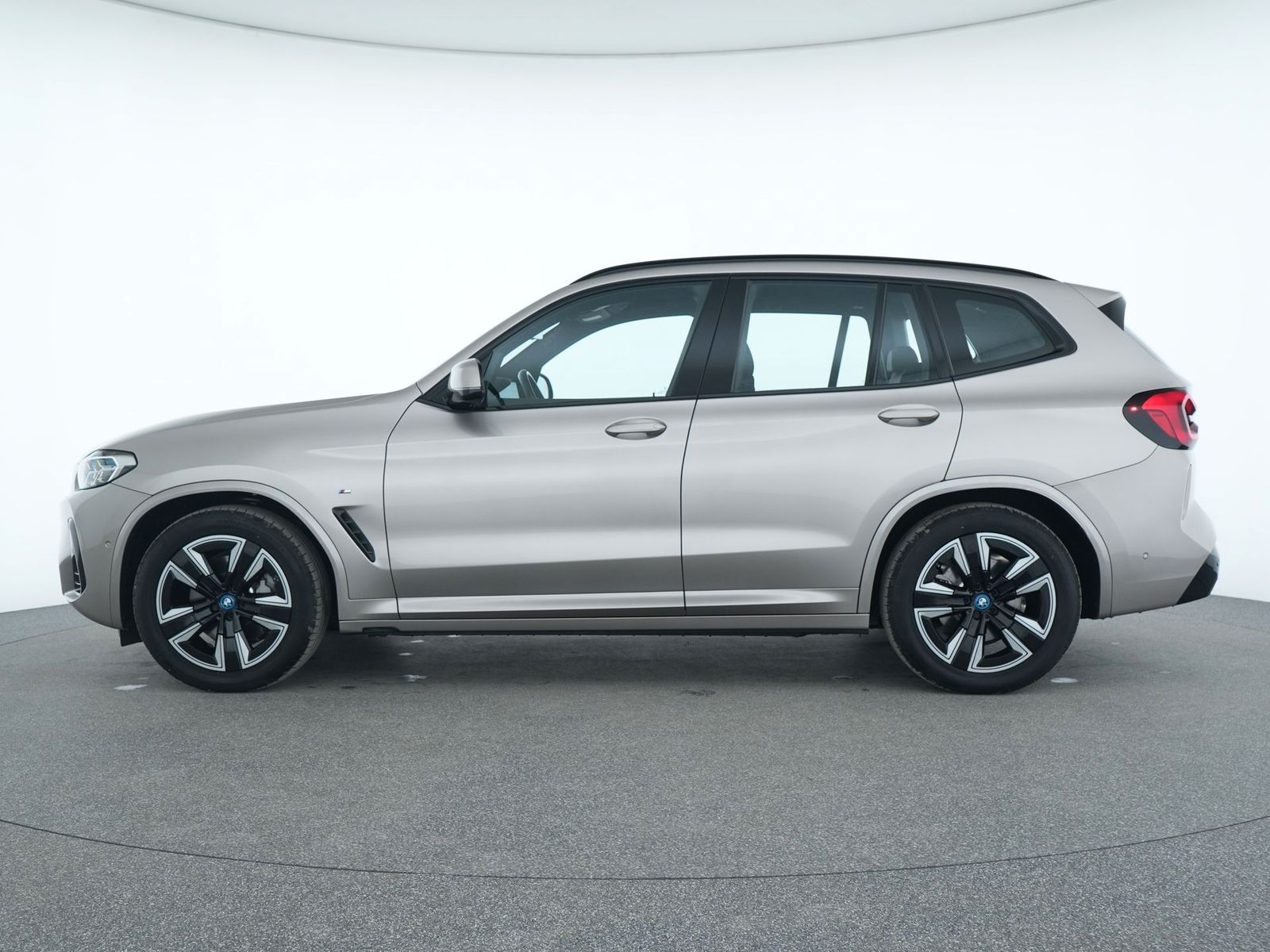 BMW iX3 - Bild 9