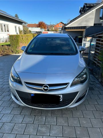 Opel Astra Sports T. 1.6 CDTI 