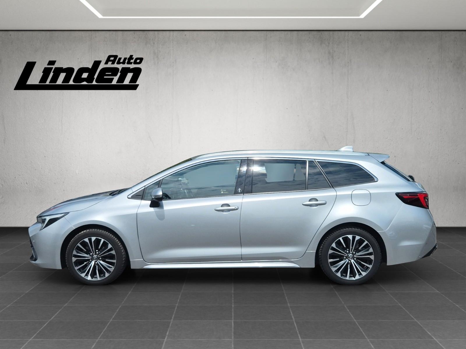 Toyota Corolla TS Hybrid Team D Navi Carplay PDC LED