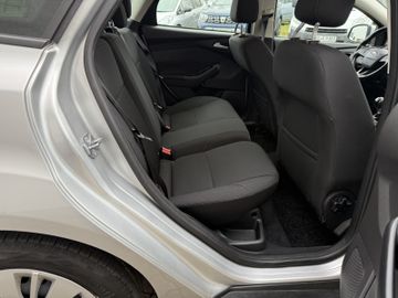 Ford Focus - 10