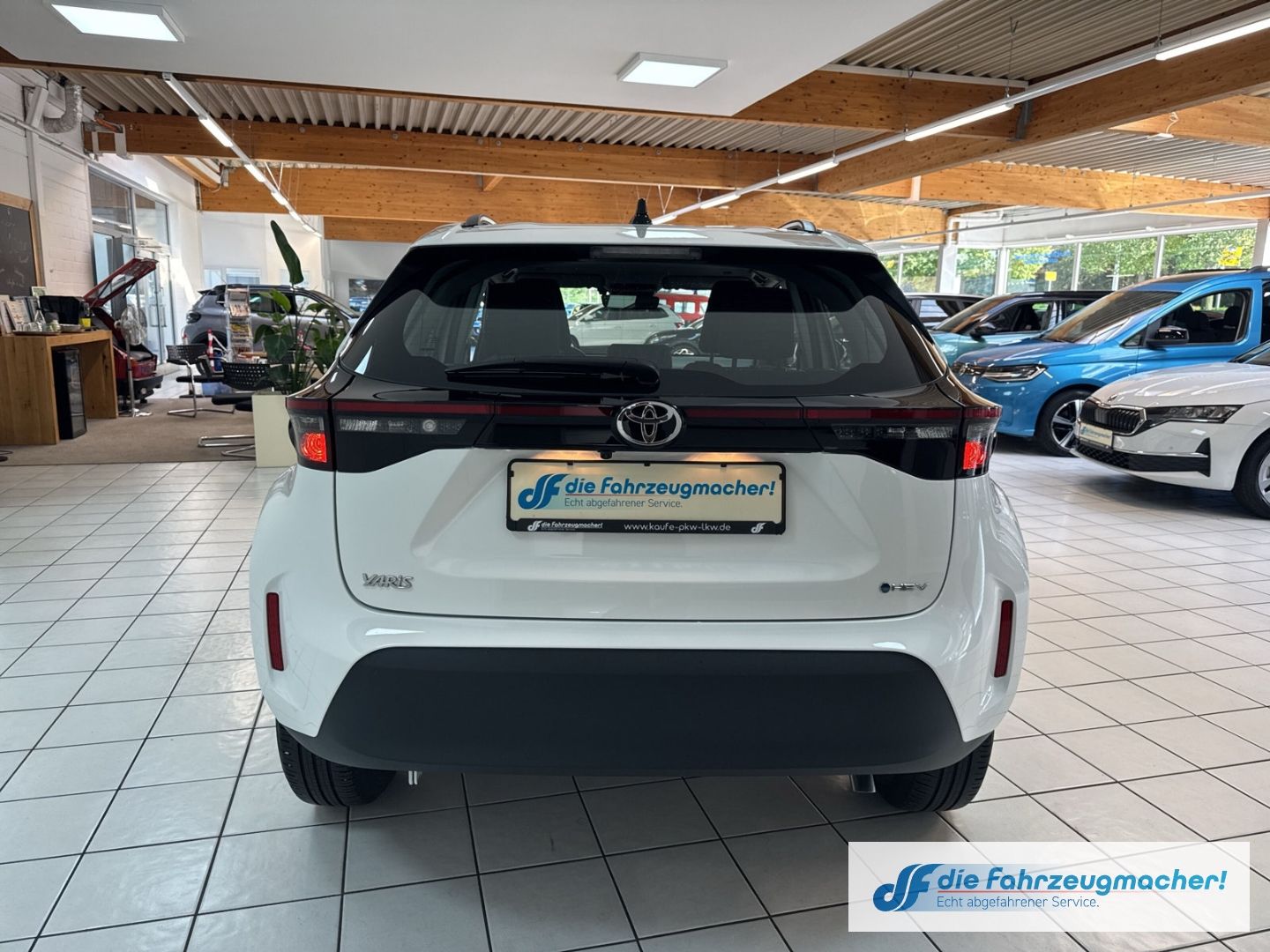 Fahrzeugabbildung Toyota Yaris Cross Hybrid FWD Comfort ACC DAB Spurhalte