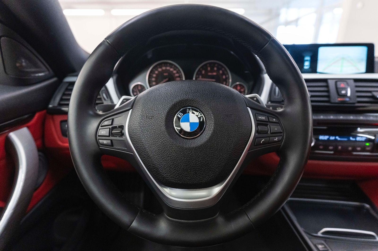 Fahrzeugabbildung BMW 440i Coupé M-PERFORMANCE  HARMAN NAV KAM