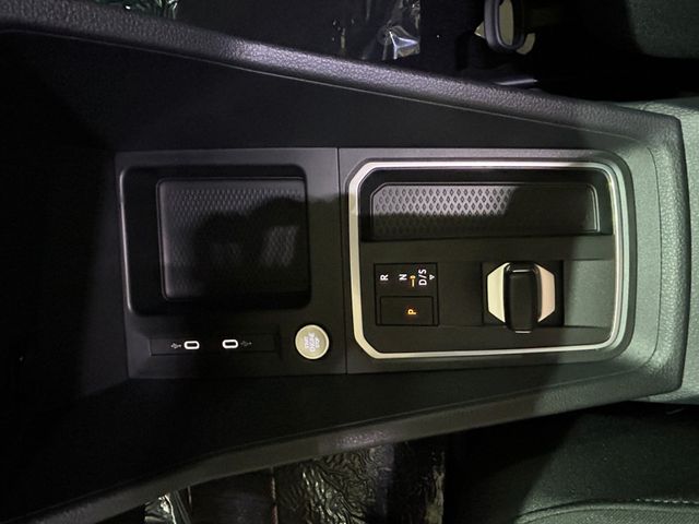 Ford Grand Tourneo Connect PHEV Titanium