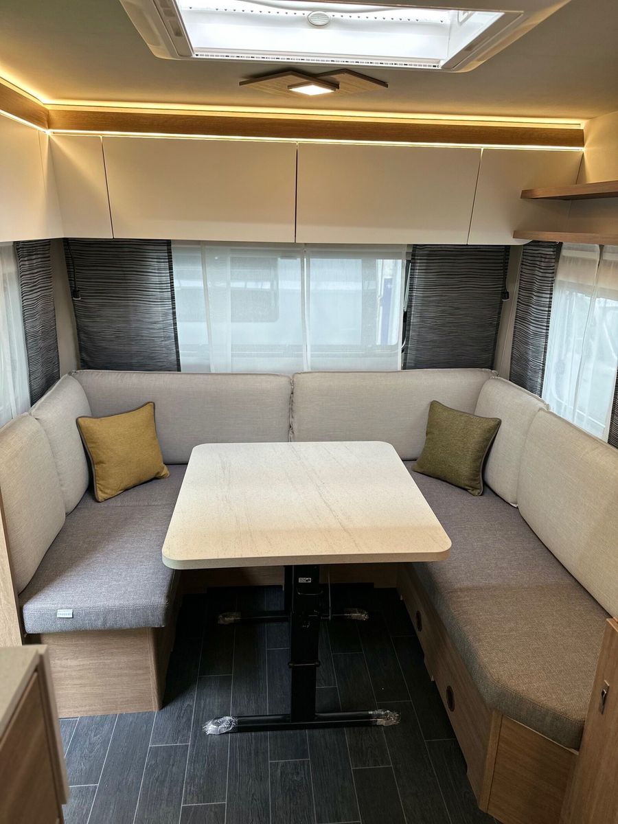Fahrzeugabbildung Tabbert Senara 490 TD 2.3 Premium Interieur Exterieur