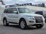Mitsubishi Pajero 3.2 DI-D Instyle - Mitsubishi Pajero Instyle mit Diesel-Antrieb