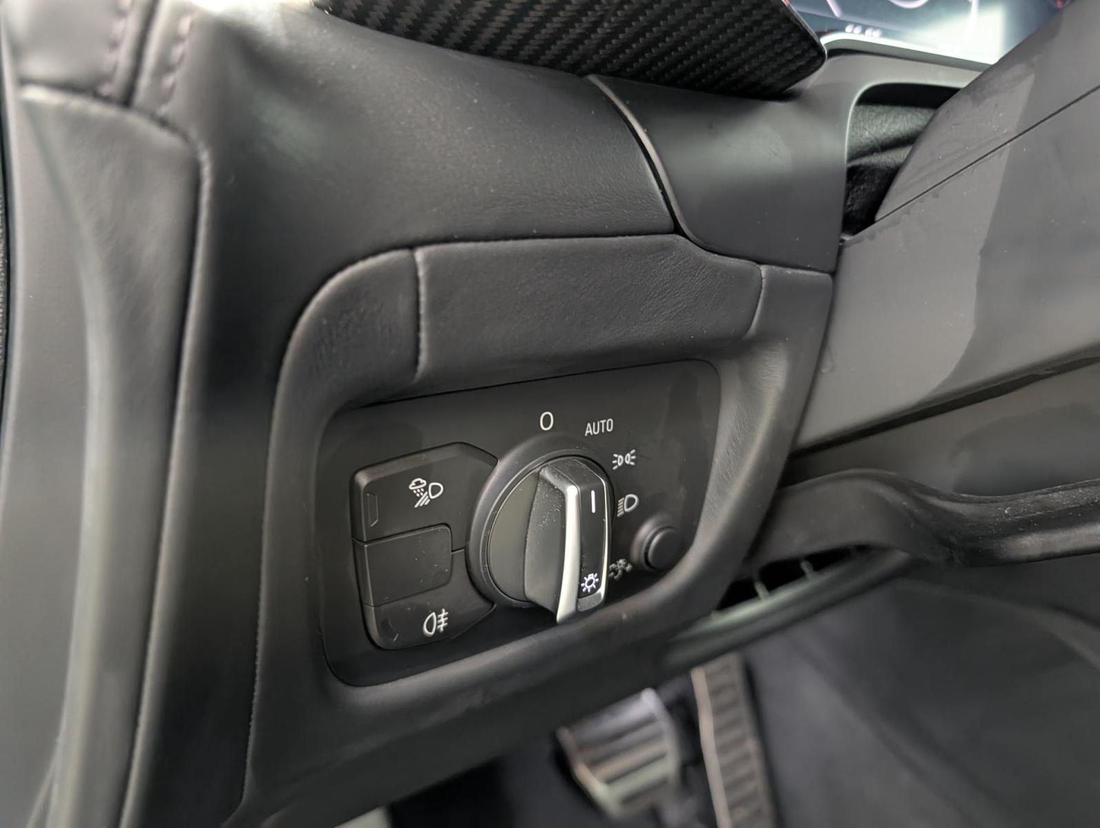 Audi R8 Coupe 5.2 V10 quattro Performance UPE: 234.6€