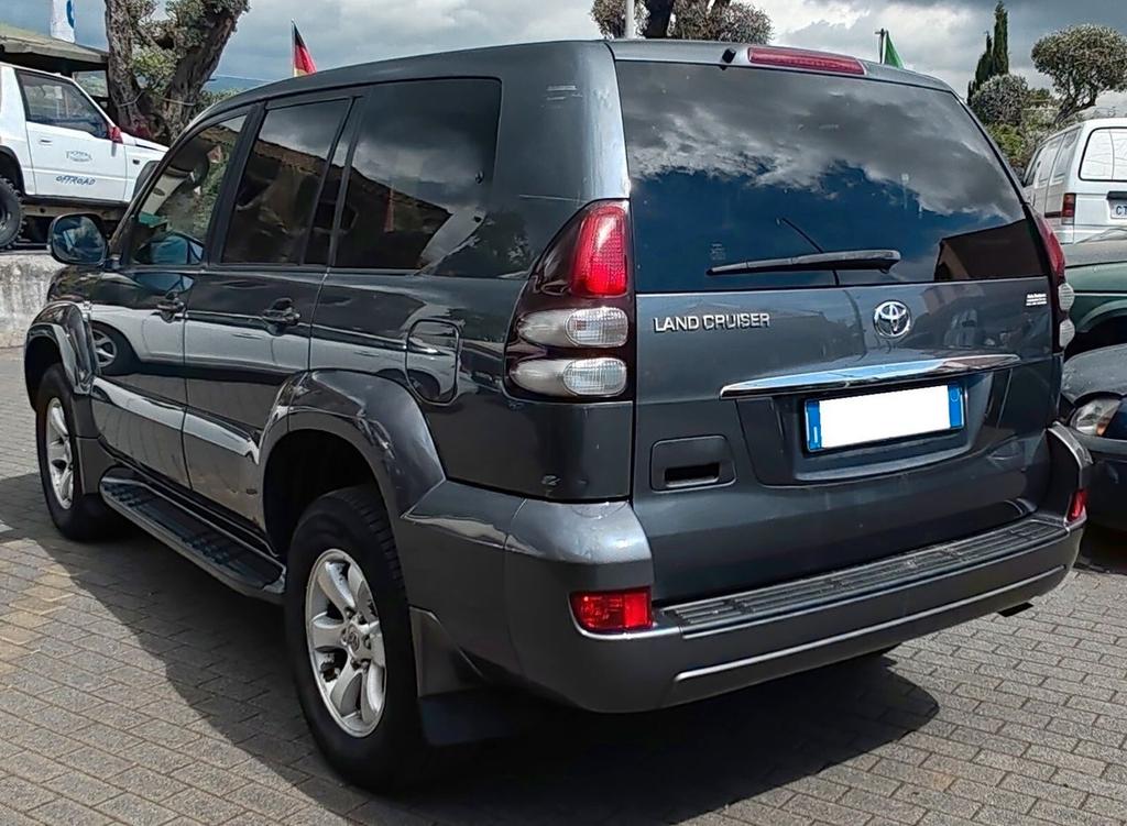 Toyota Land Cruiser