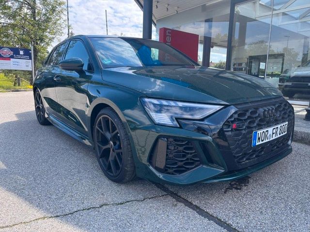 Audi RS3 Sportback/5j-Garantie/B&O/Matrix/Pano/19"