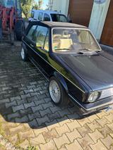 Volkswagen Golf - Volkswagen Golf Oldtimer mit Benzin-Antrieb: Cabrio