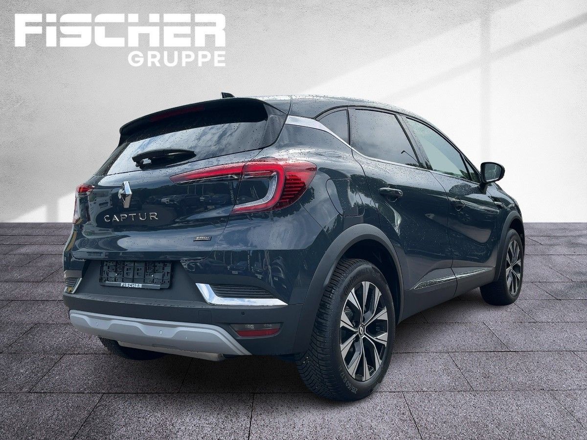 Fahrzeugabbildung Renault Captur TECHNO Plug-in 160 SHZ GJR 9,3"Toch