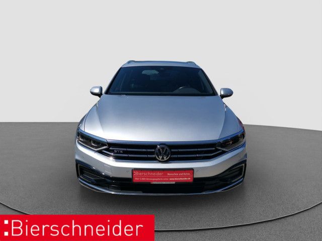 Volkswagen Passat Variant - Bild 2