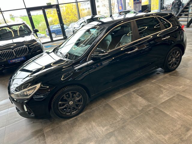 Hyundai i30 Premium *LED*Navi*Spurhalteass*