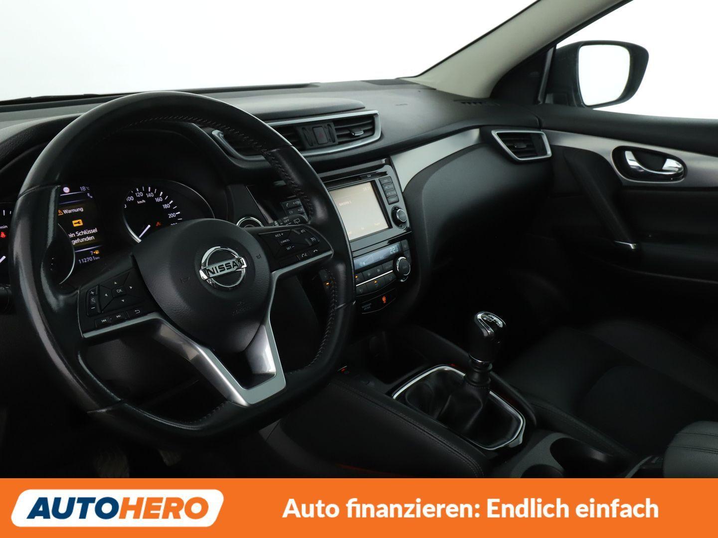 Nissan Qashqai 1.6 Business *NAVI*LED*TEMPO*CAM*PDC*SHZ
