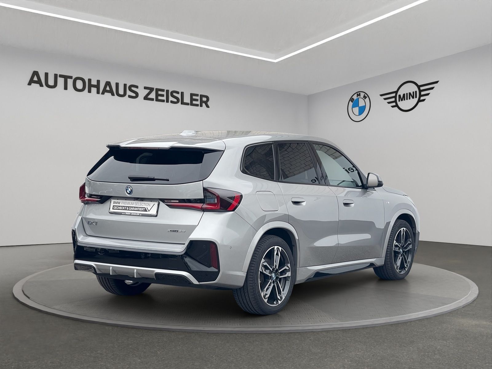 BMW iX1 xDrive30 °17tkm° M SPORTPAKET Head-Up AHK 36 foto 2