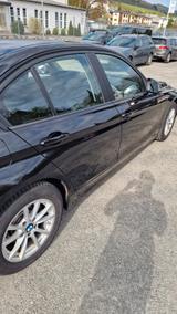 BMW 320i xDrive Advantage Advantage - BMW 320: Xdrive