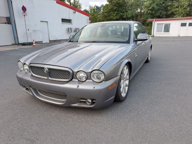 Jaguar XJ 2,7 Diesel V6 Executive 8400Netto Scheckheft