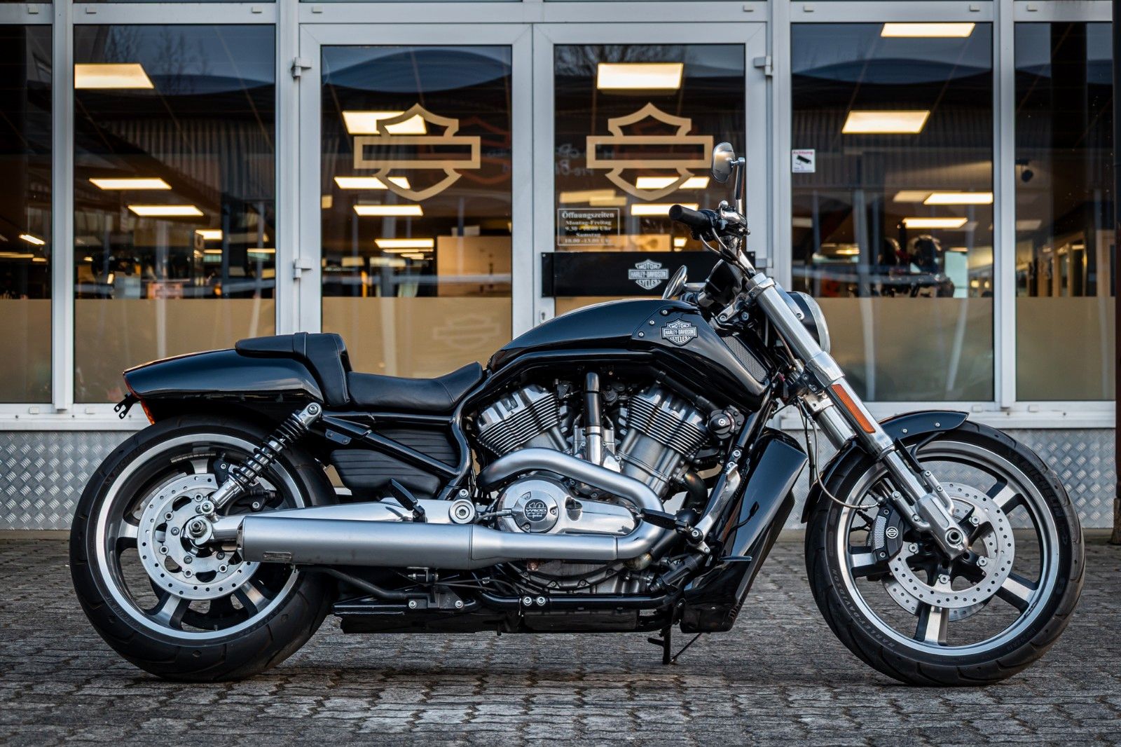 Fahrzeugabbildung Harley-Davidson VRSCF V-Rod Muscle 1250 - 240er Reifen