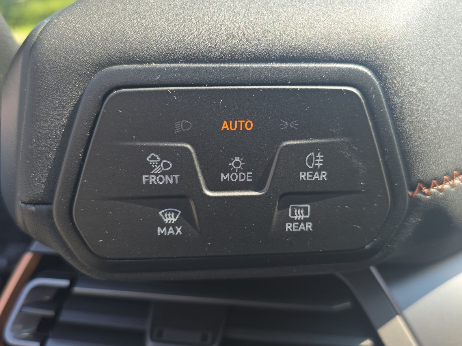 Fahrzeugabbildung CUPRA Born LED Navi ACC 4xSHZ RFK AREA VIEW