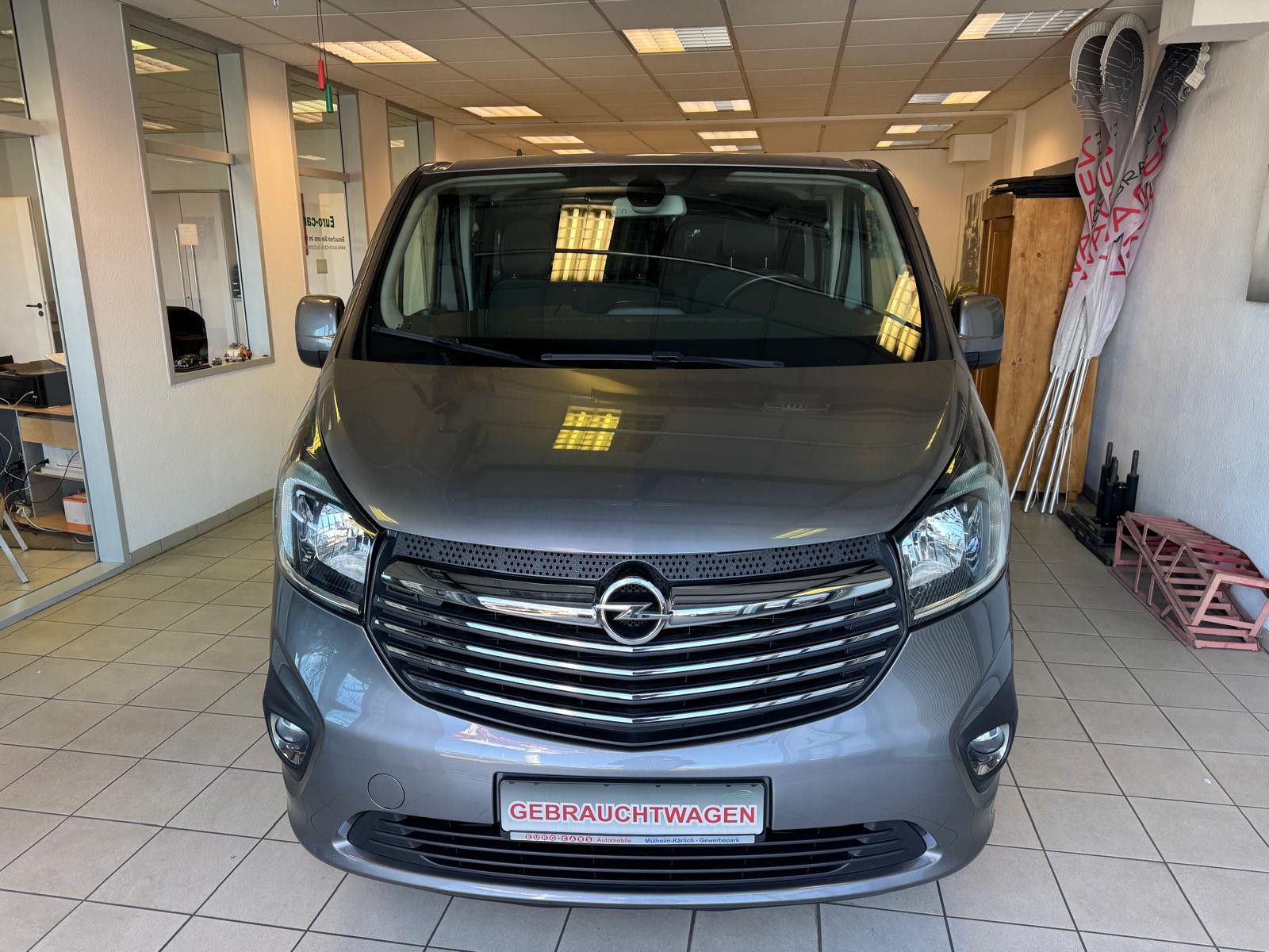 Fahrzeugabbildung Opel Vivaro Combi L1H1  2,7t/ ATM mit Belegen 72700Km