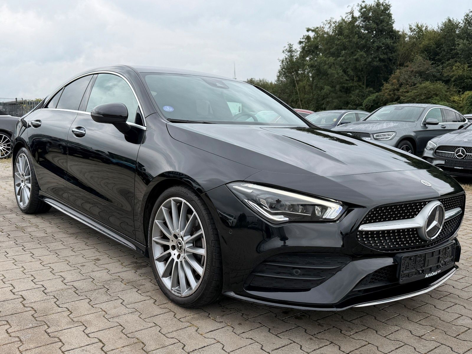 Mercedes-Benz CLA 200 AMG line foto 3