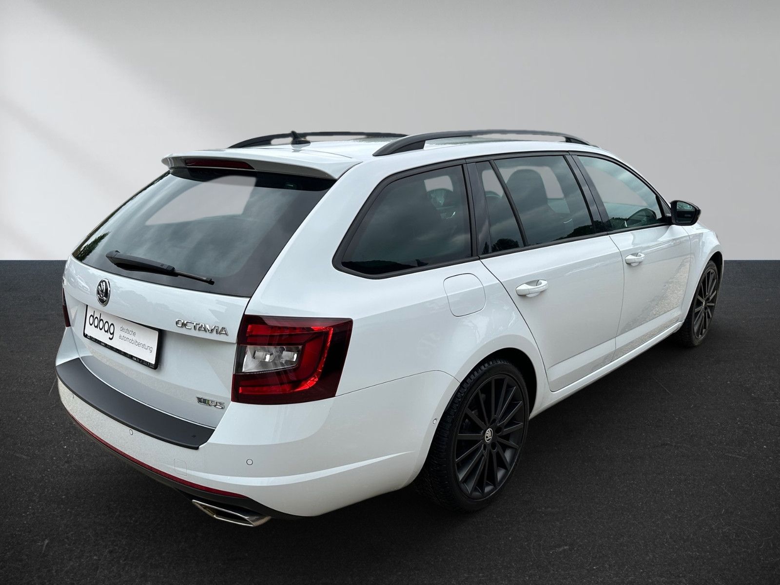 SKODA Octavia Combi RS 245 – Bild 6