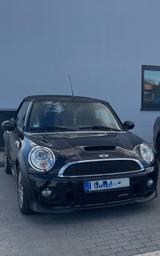 MINI John Cooper Works Cabrio John Cooper Works - MINI Cabrio Serie von privat