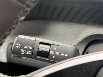 Citroën C3 Aircross MAX HY 145 Kam.+KeyLess+LED+Navi