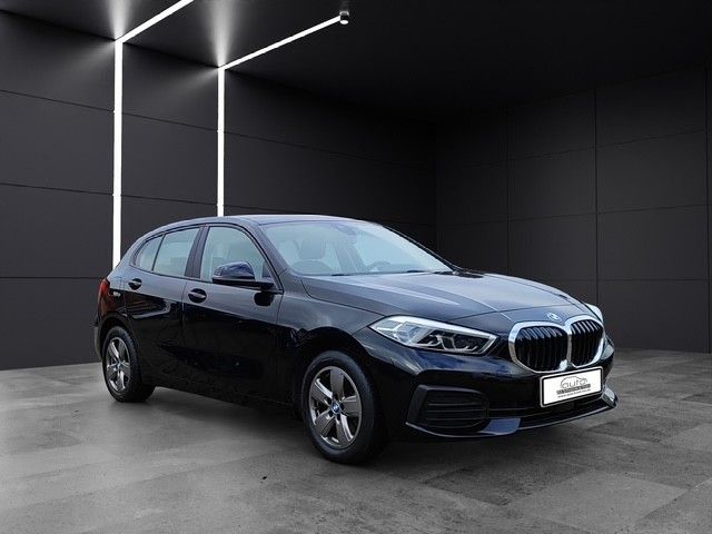 Fahrzeugabbildung BMW 118 d Advantage*Fahrschulauto*SitzHZ*Kamera*LED