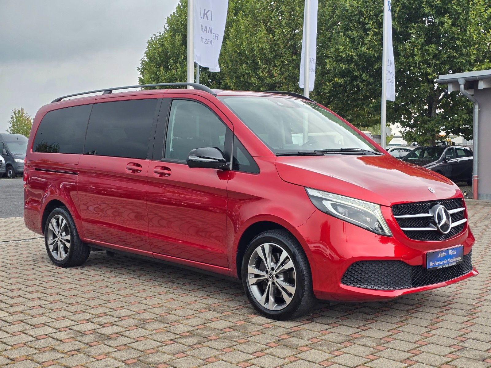 Mercedes-Benz V 250.CDI.LANG.9-G.NIGHT-PAKET.StDh.AHK.1 HAND. imagem 3
