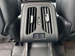 Fahrzeugabbildung BMW 218i ActiveTourer Luxury Line LEDER ACC LED RFK