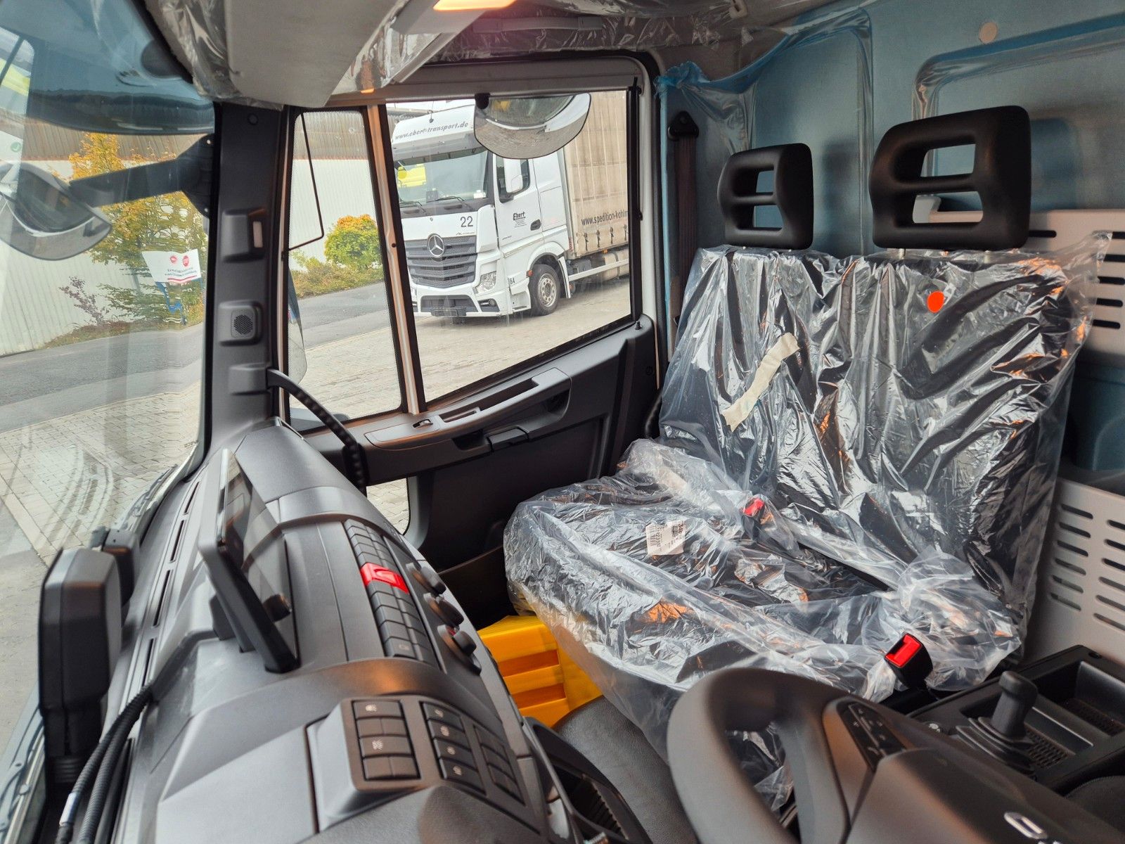 Fahrzeugabbildung Iveco Eurocargo ML75E21/P LBW 3 Sitze Klima