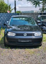 Volkswagen Golf 4 1.9 Diesel Automatik TOP!! - Volkswagen Golf aus 2001 mit Diesel-Antrieb: Limousine