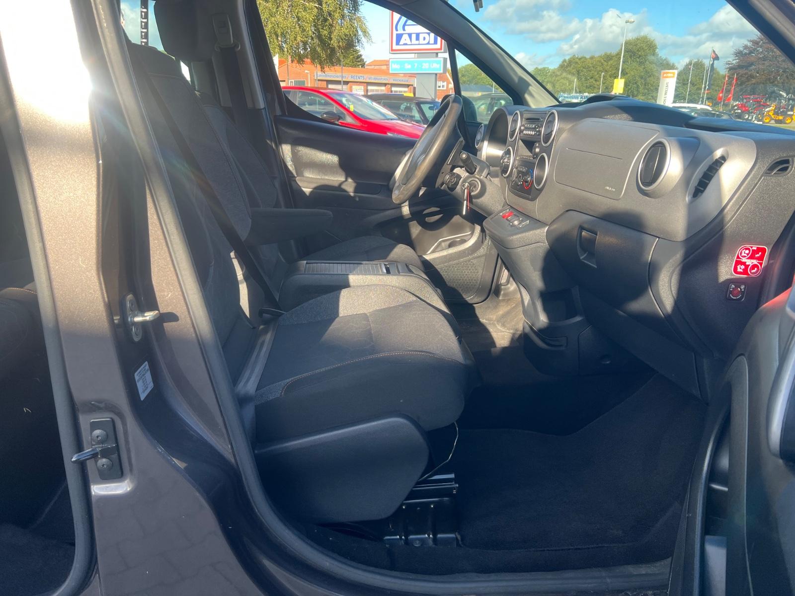 Peugeot Partner Tepee Active Automatik SHZ Klima Tempoma