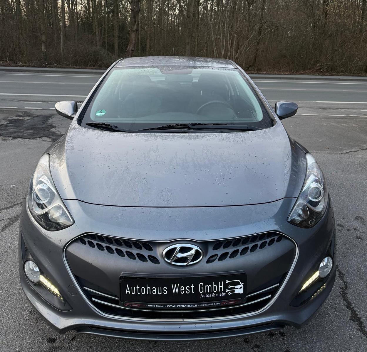 Hyundai i30 Coupe,Scheckheft gepflegt,TÜV neu,Alus,Navi
