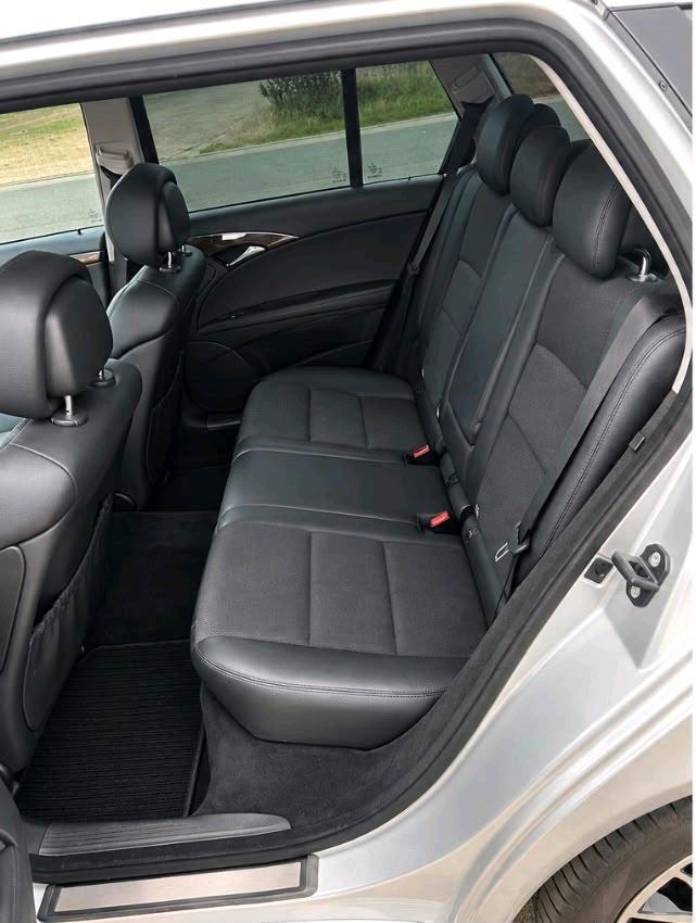 Mercedes-Benz E220 2007 — photo 12