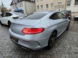 Mercedes-Benz C 400 4M AMG NIGHT PANO TOTW LED KAM - silberne Mercedes-Benz C 400